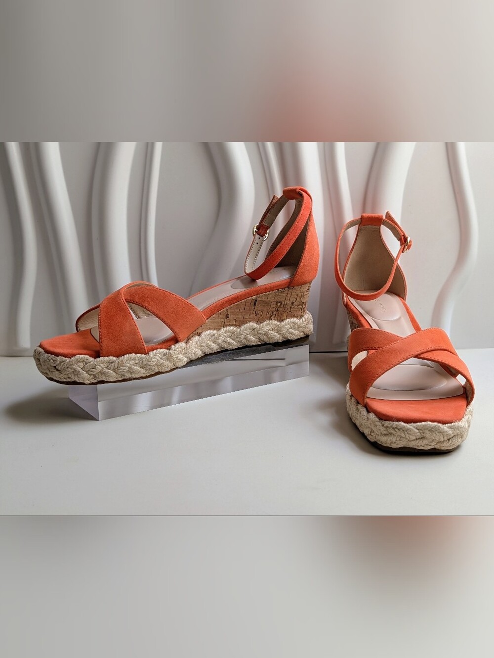 NIB Pelle Moda Pippen Tangerine Suede Espadrille Wedge Sandals 8